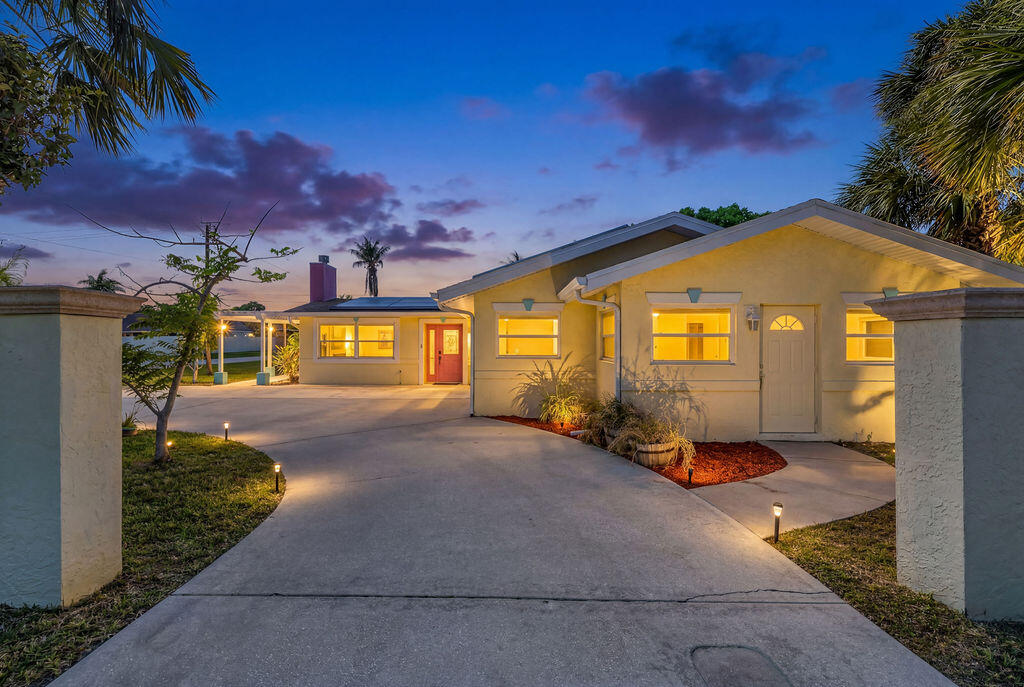 BROADWAY SECTION OF ST LUCIE ESTATES SUBDIVISION - Residential