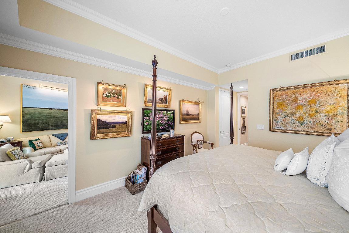 ESPLANADE GRANDE CONDO - Residential