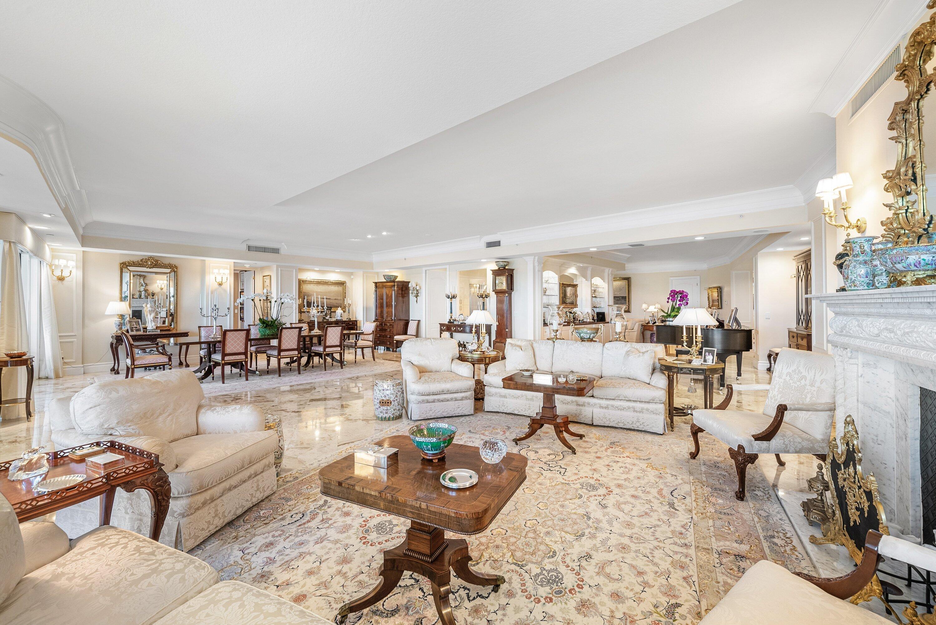 ESPLANADE GRANDE CONDO - Residential