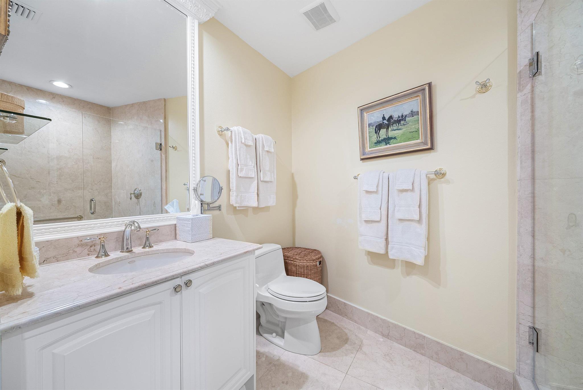 ESPLANADE GRANDE CONDO - Residential