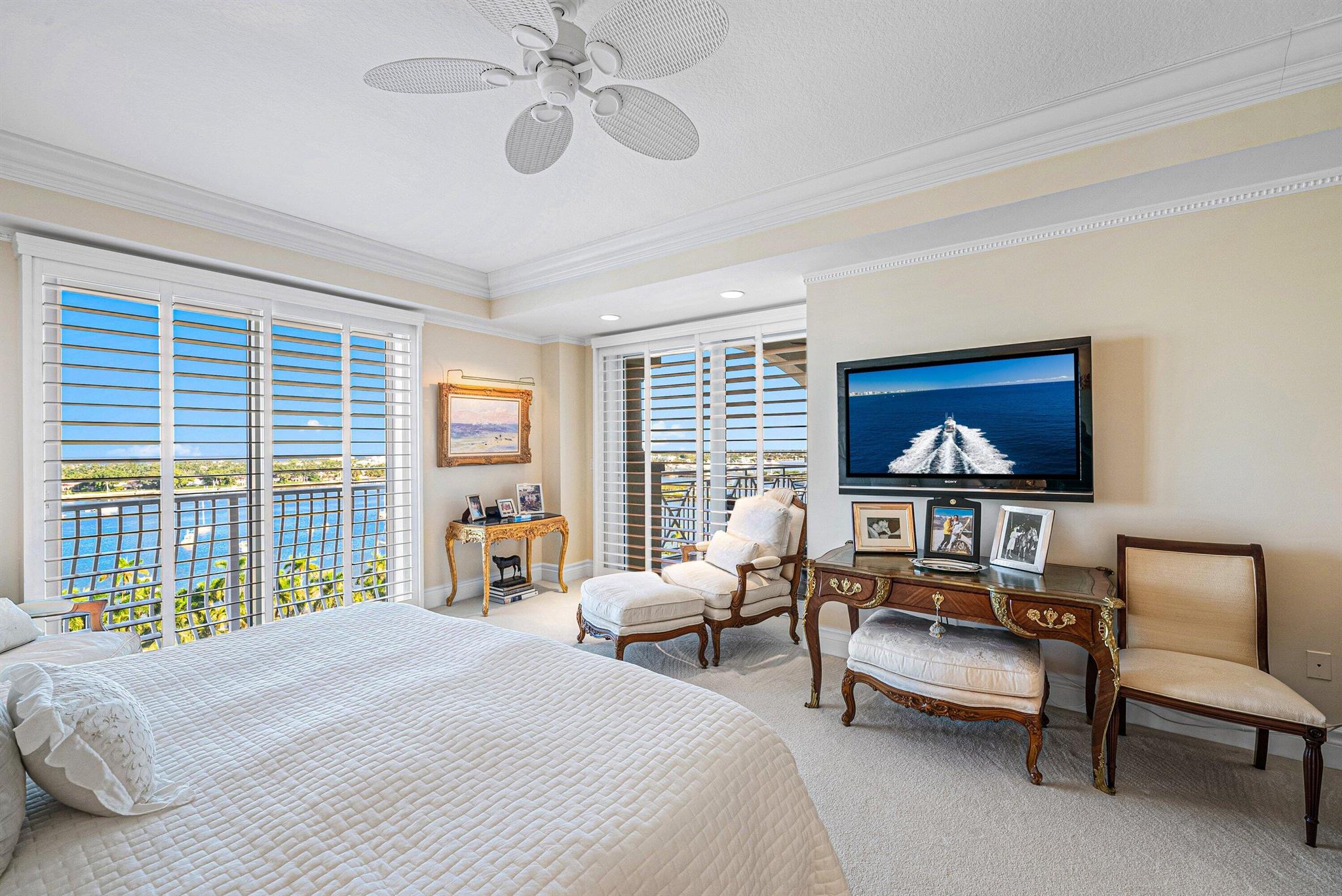 ESPLANADE GRANDE CONDO - Residential