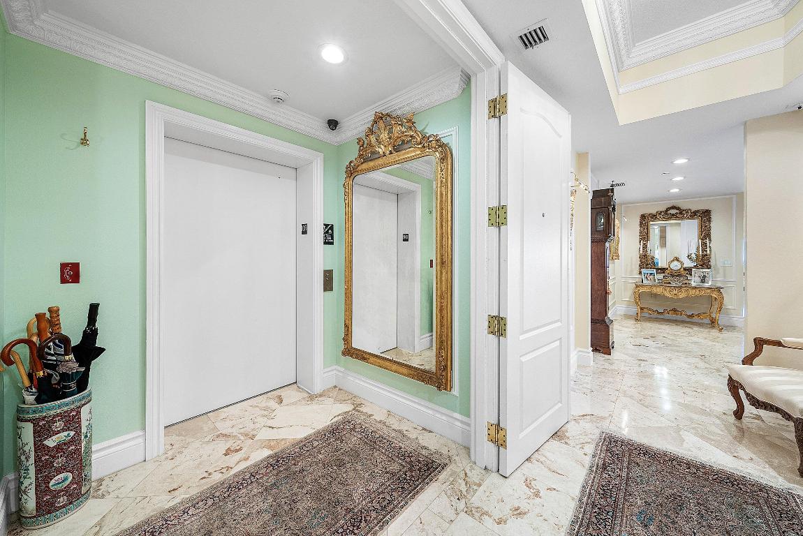 201 S Narcissus Avenue 1002