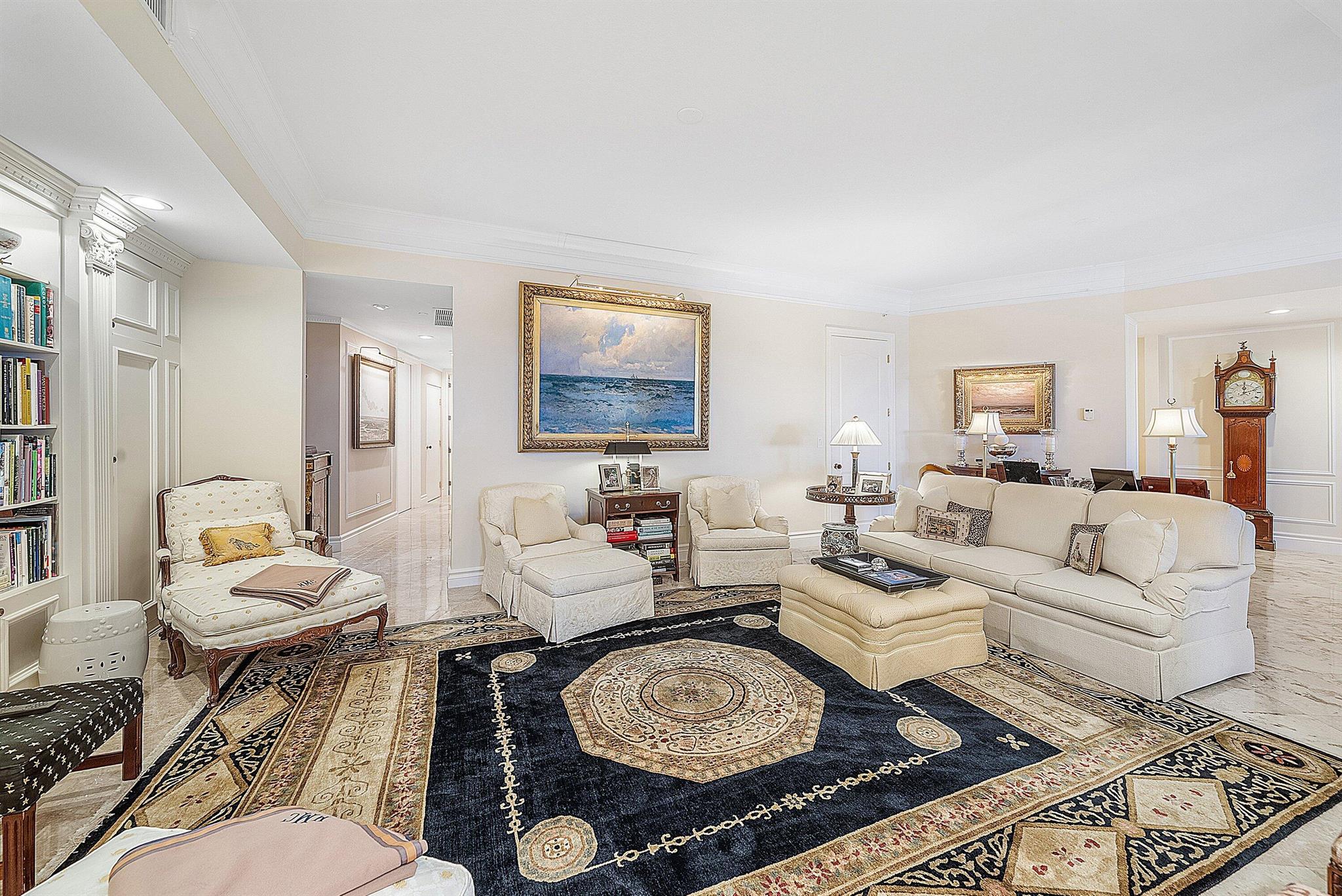 ESPLANADE GRANDE CONDO - Residential