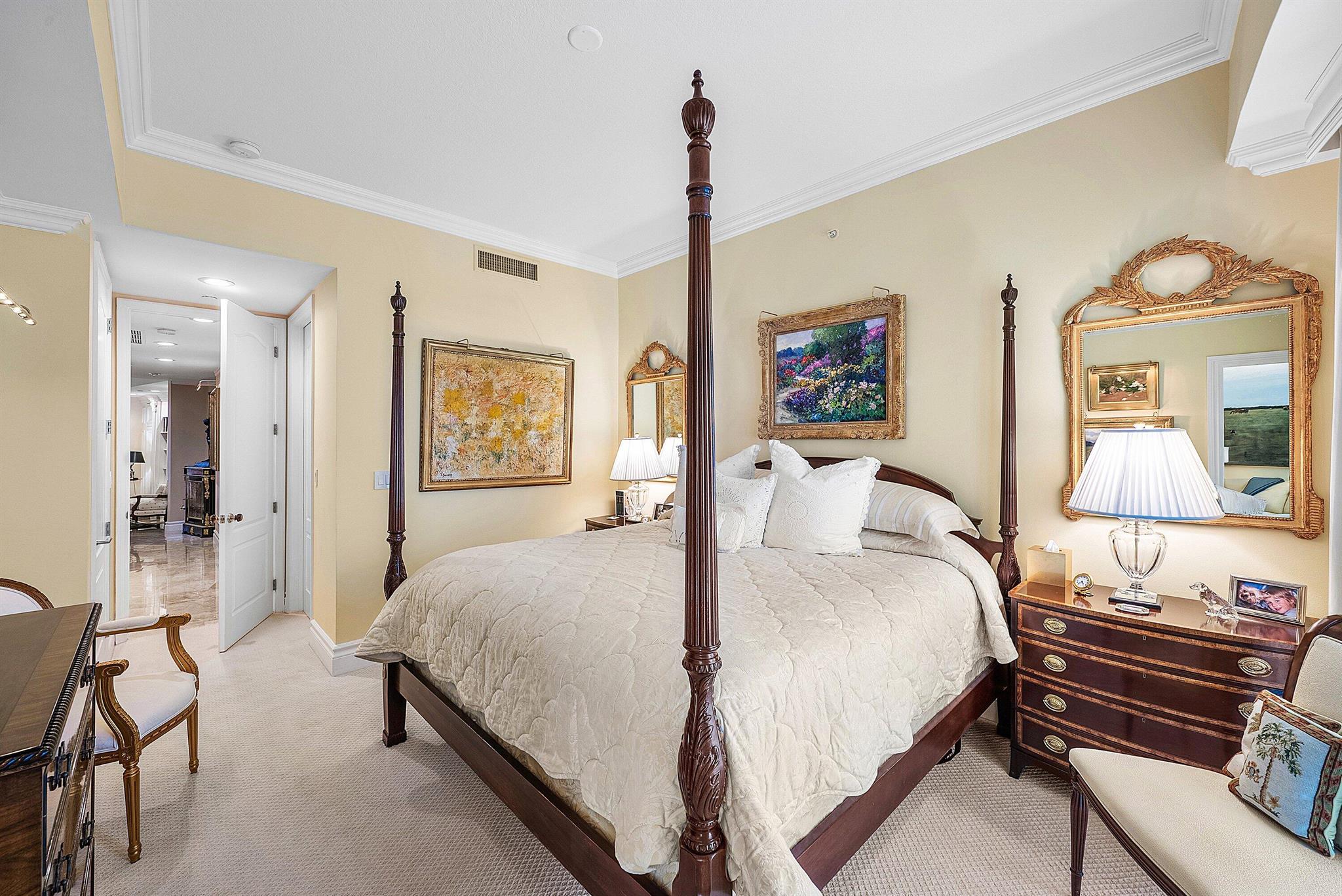 ESPLANADE GRANDE CONDO - Residential