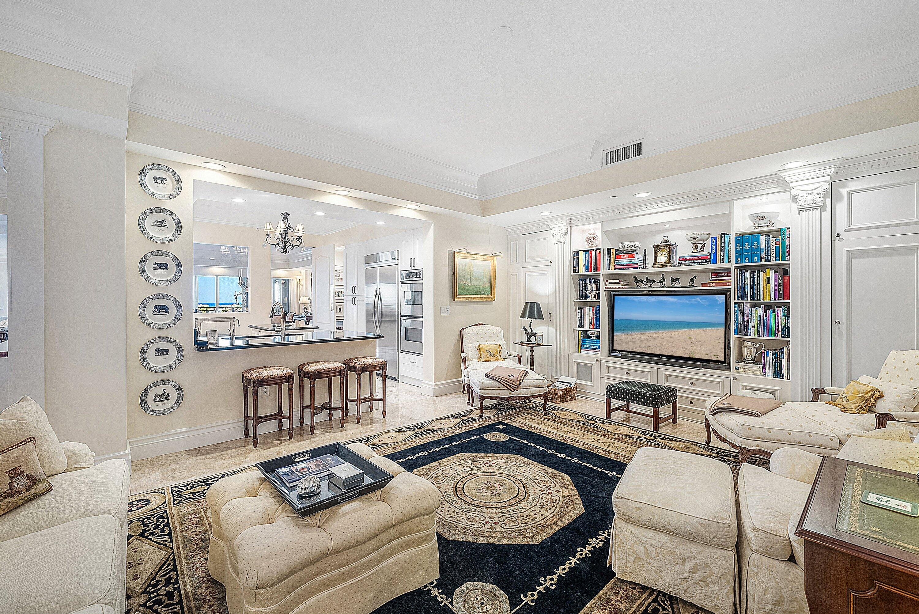 ESPLANADE GRANDE CONDO - Residential