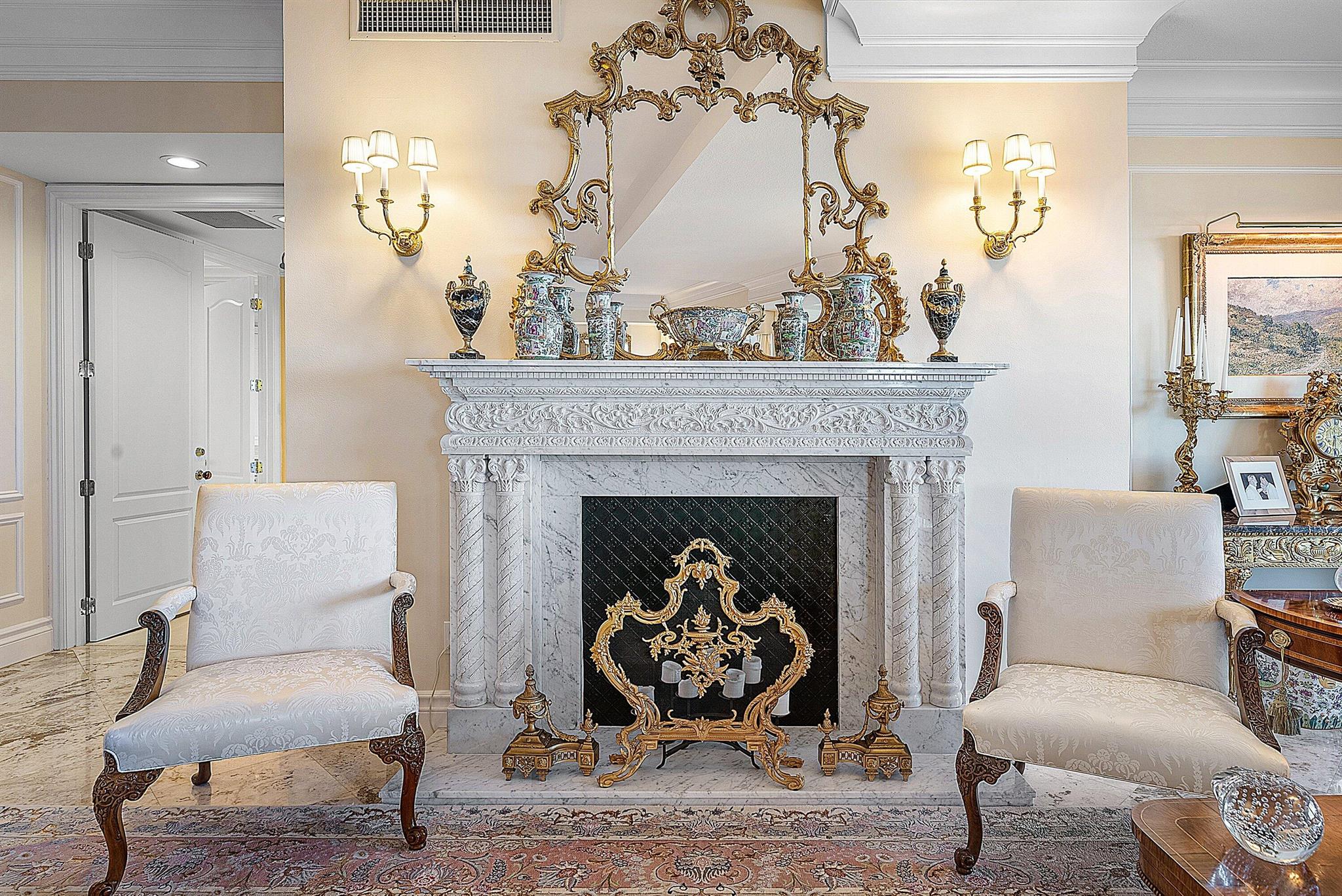 ESPLANADE GRANDE CONDO - Residential