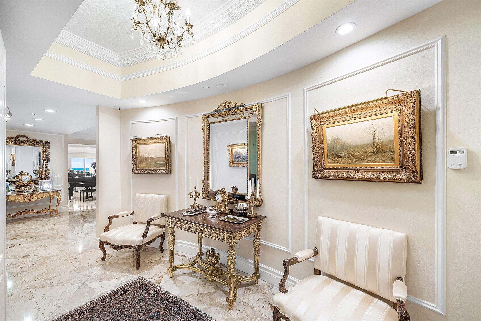 ESPLANADE GRANDE CONDO - Residential