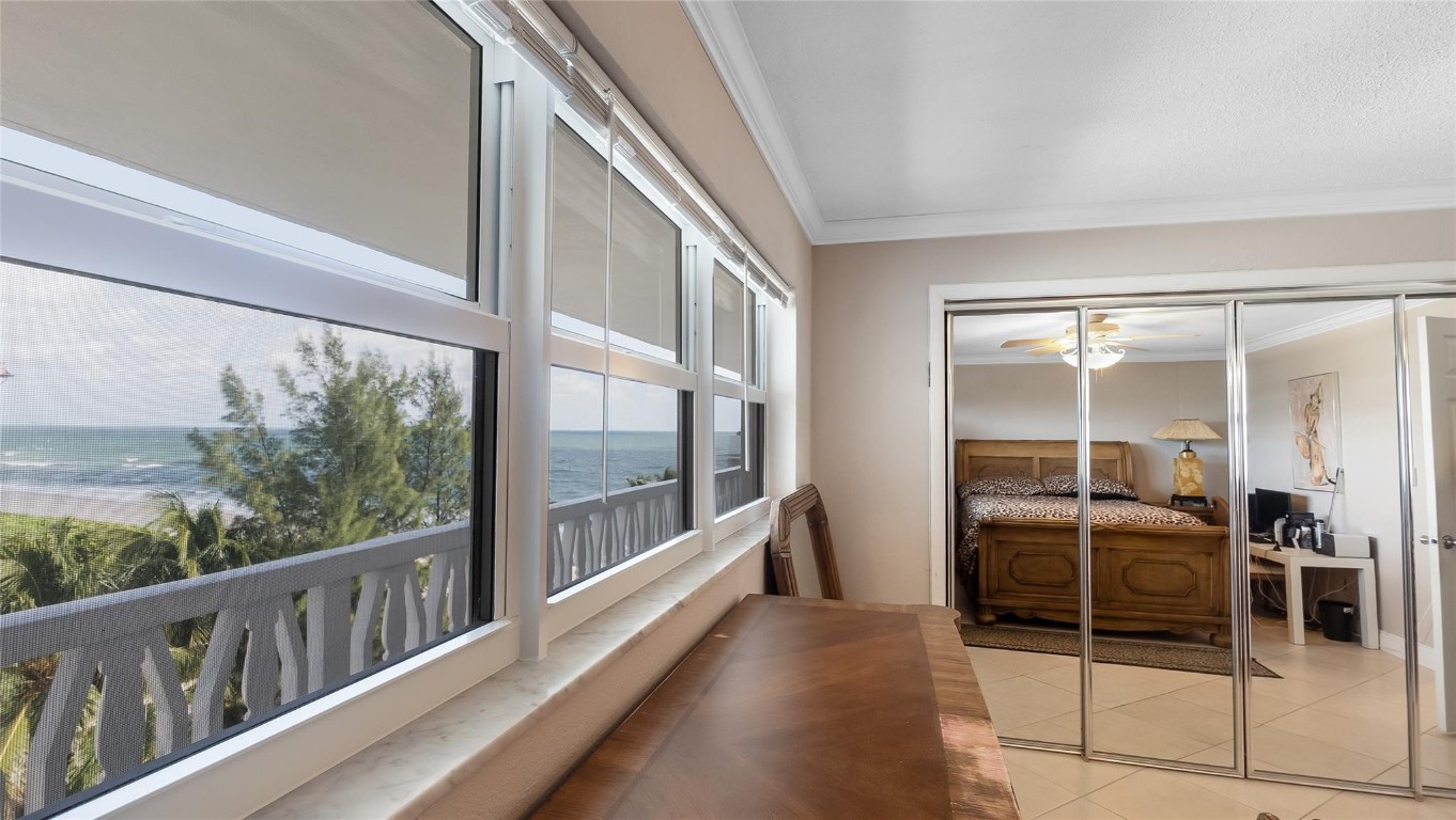 HILLSBORO WINDSOR - Residential