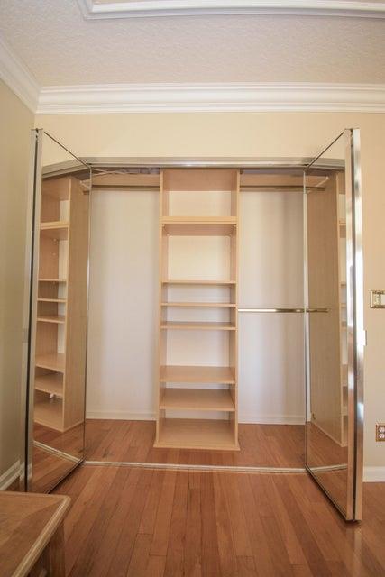 BOYNTON WATERS - Residential