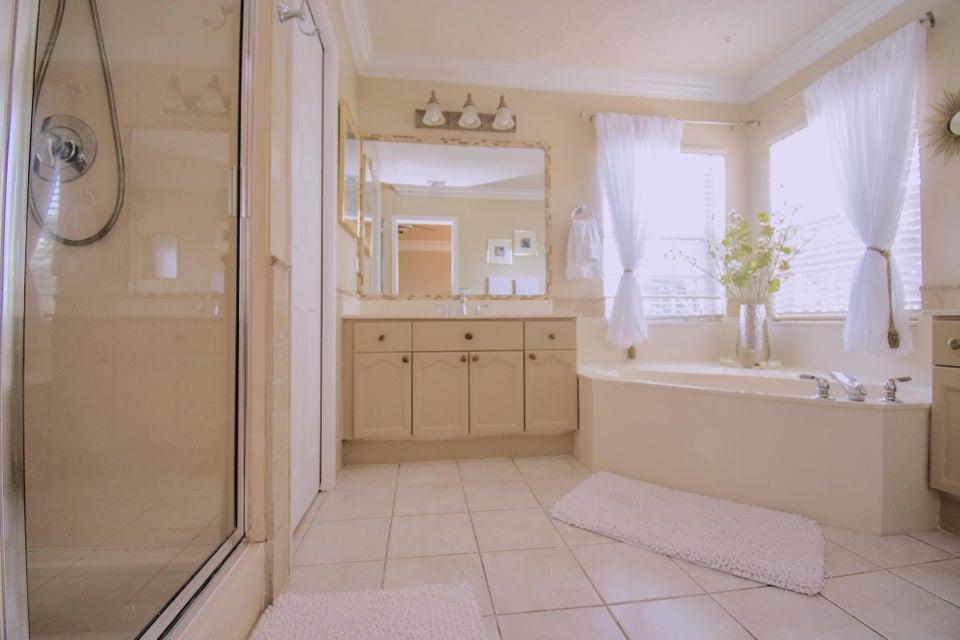 BOYNTON WATERS - Residential