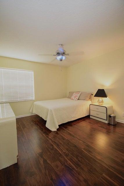 BOYNTON WATERS - Residential