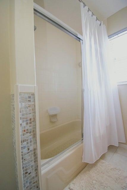 BOYNTON WATERS - Residential