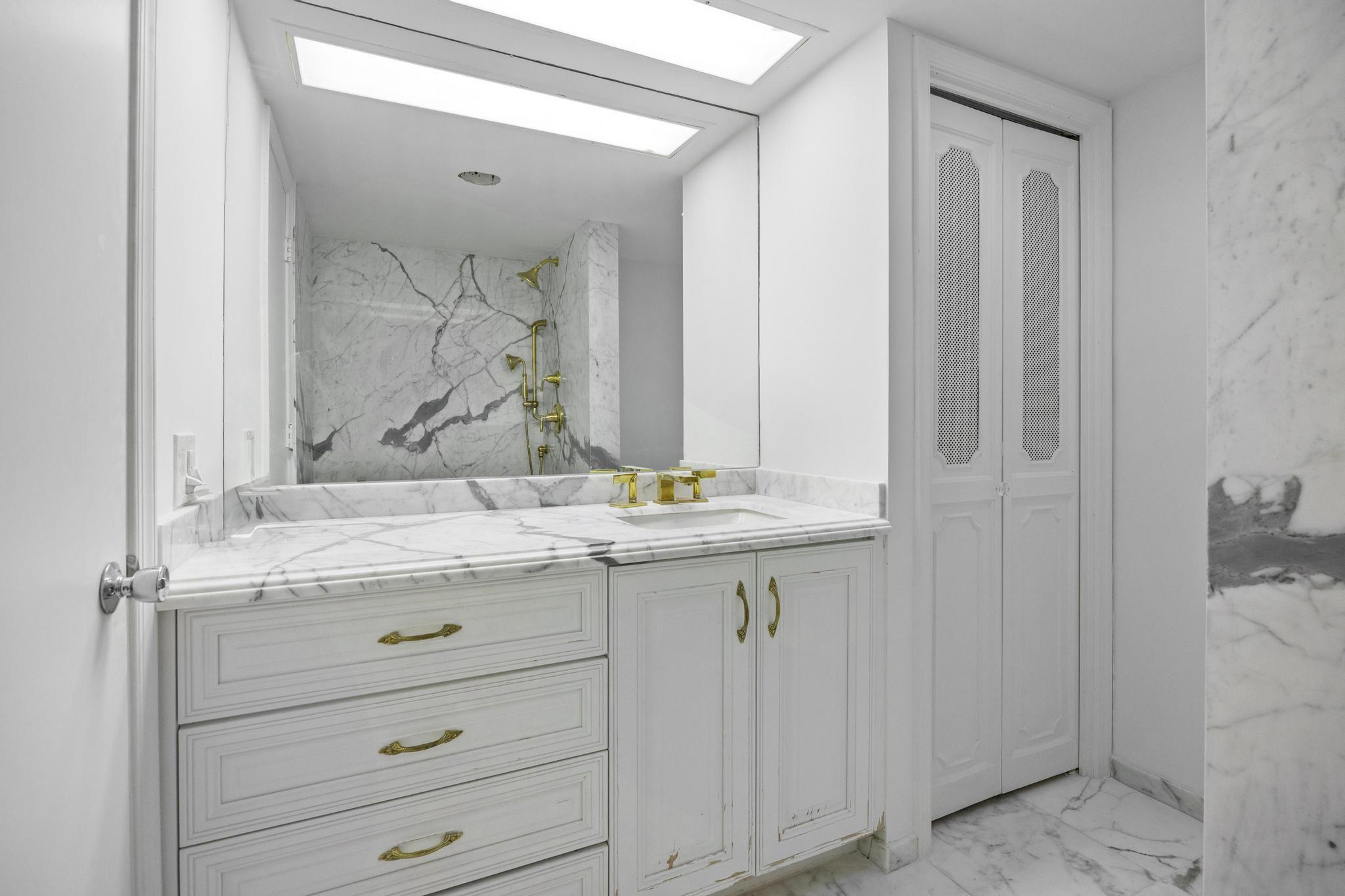 Point of Americas - Residential