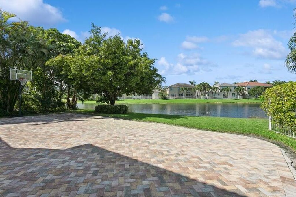 Photo of 6098 C Durham Drive, Lake Worth, FL 33467 (MLS # R11042759)