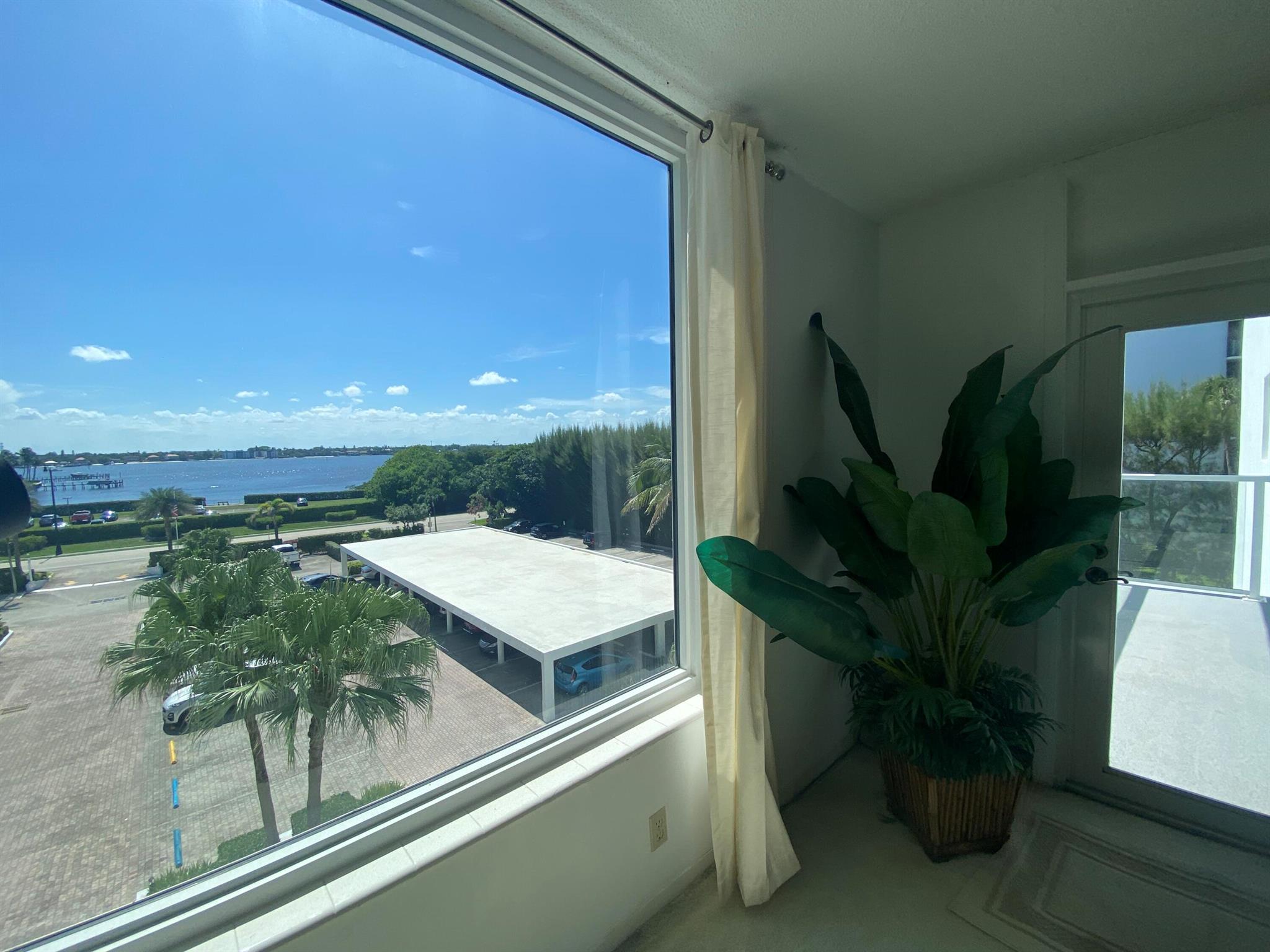 PATRICIAN OF PALM BEACH C - Residential Lease