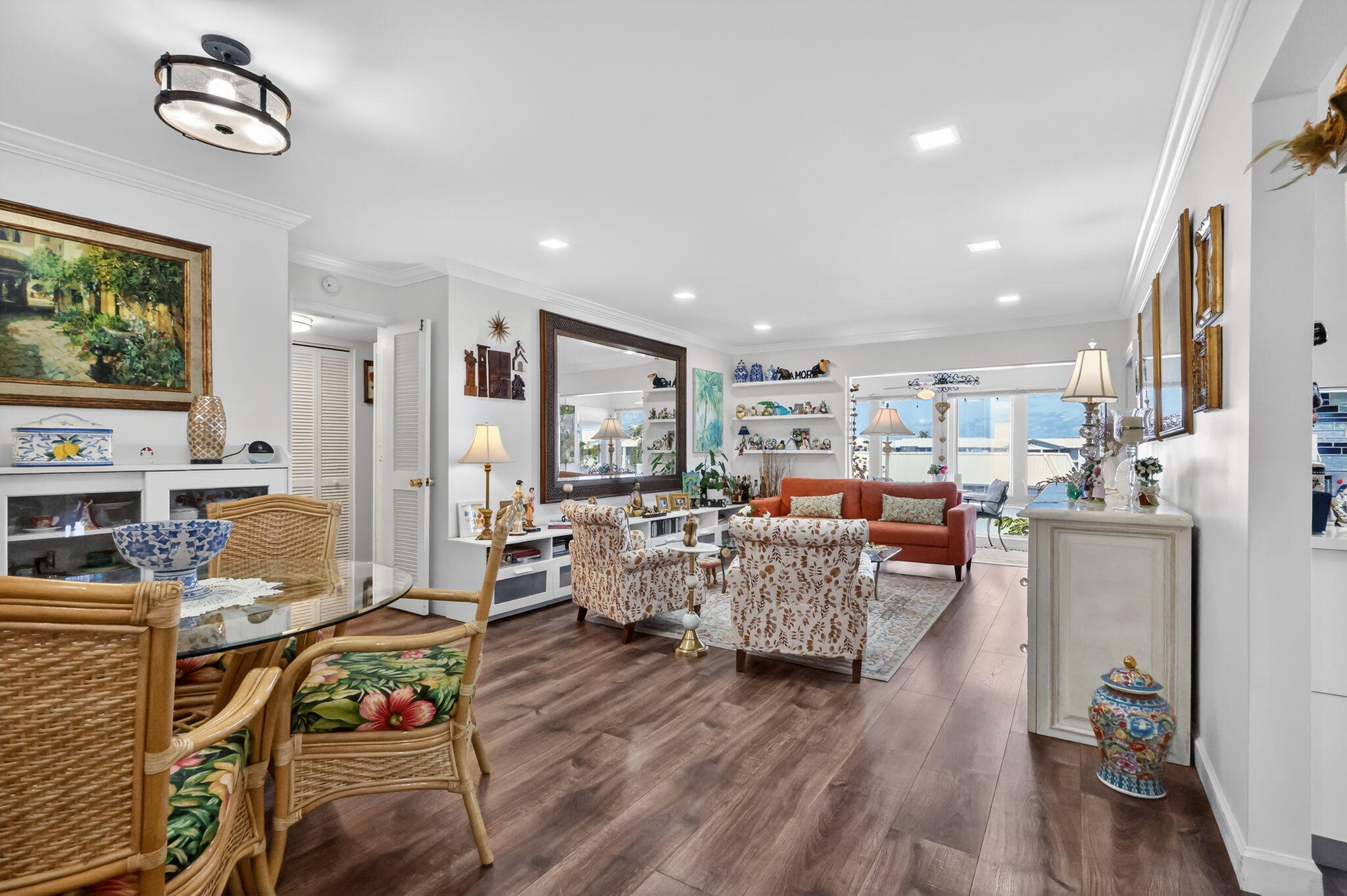 10 Colonial Club Drive 305