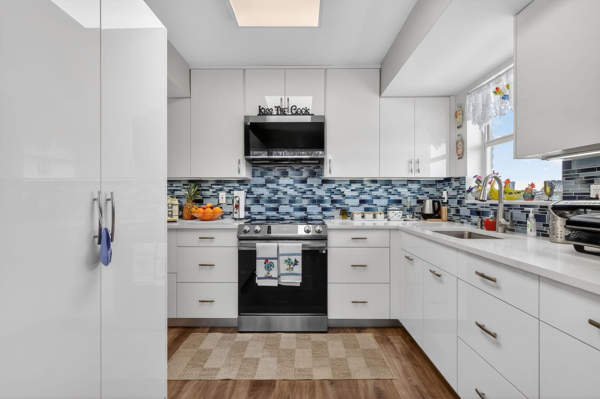 COLONIAL CLUB COND SEC NO 1 - Residential