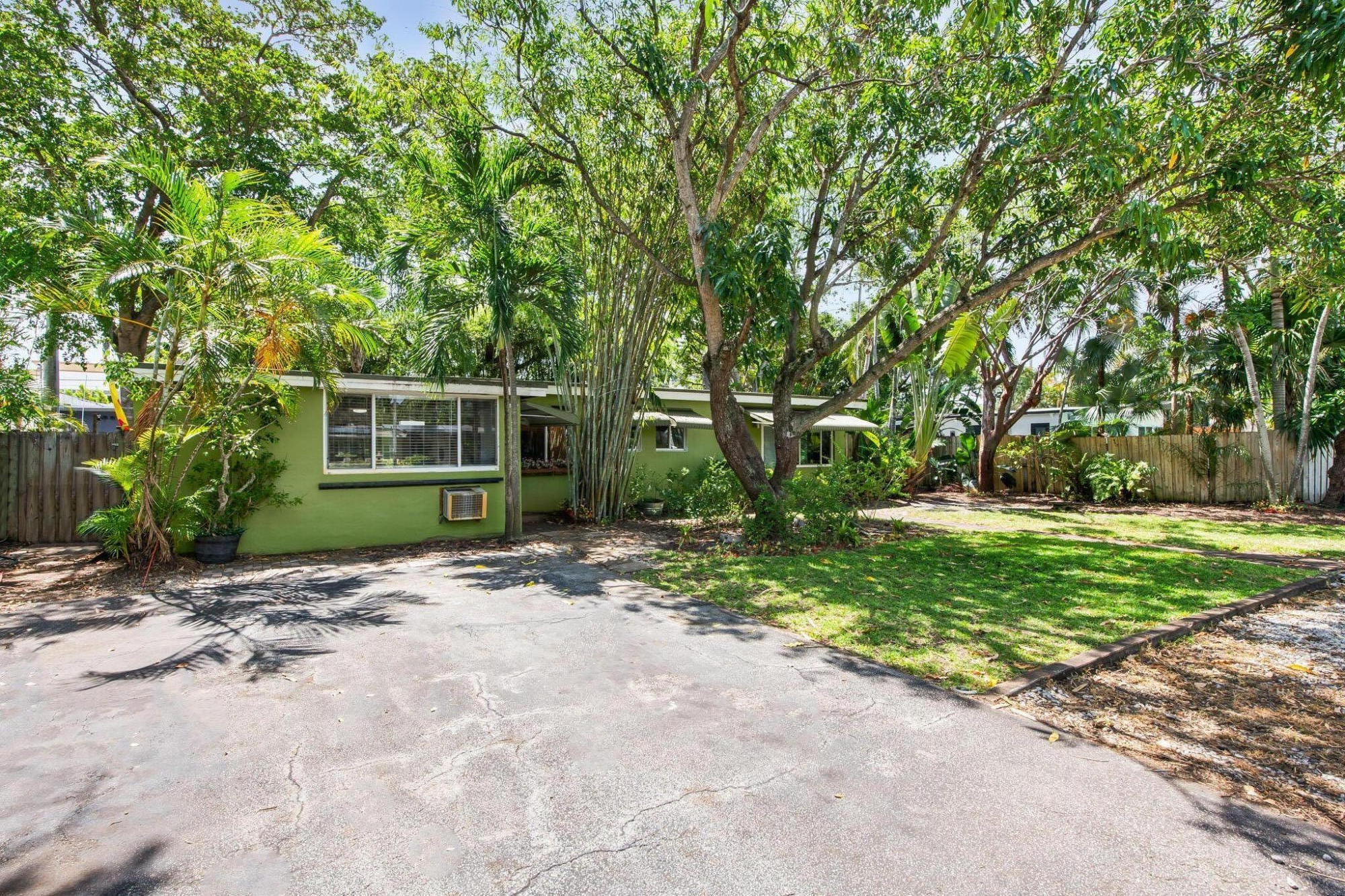 WILTON MANORS FIRST ADD - Residential Lease