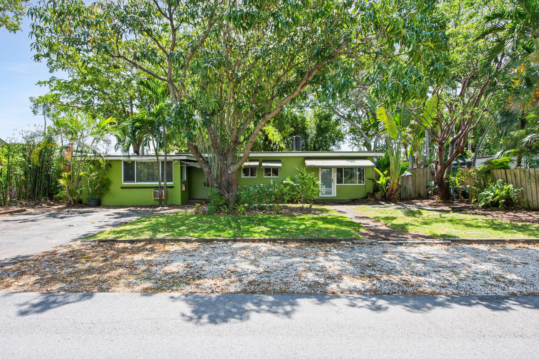 WILTON MANORS FIRST ADD - Residential Lease