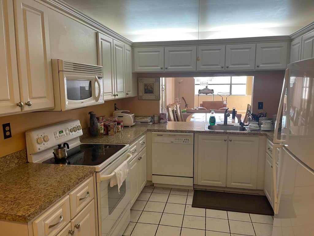 Photo of 2705 NW 104th Avenue #302, Sunrise, FL 33322 (MLS # B26028286)