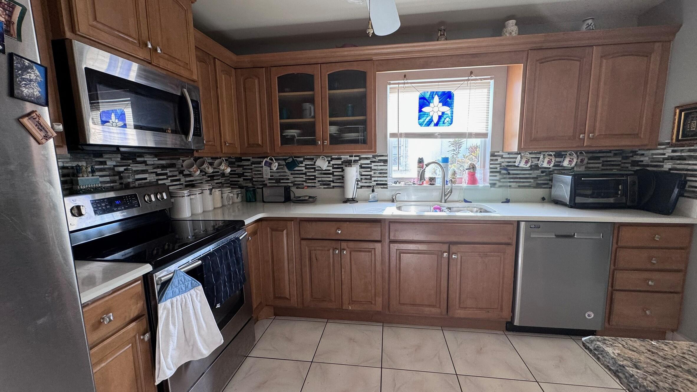 DELRAY VILLAS 2 - Residential