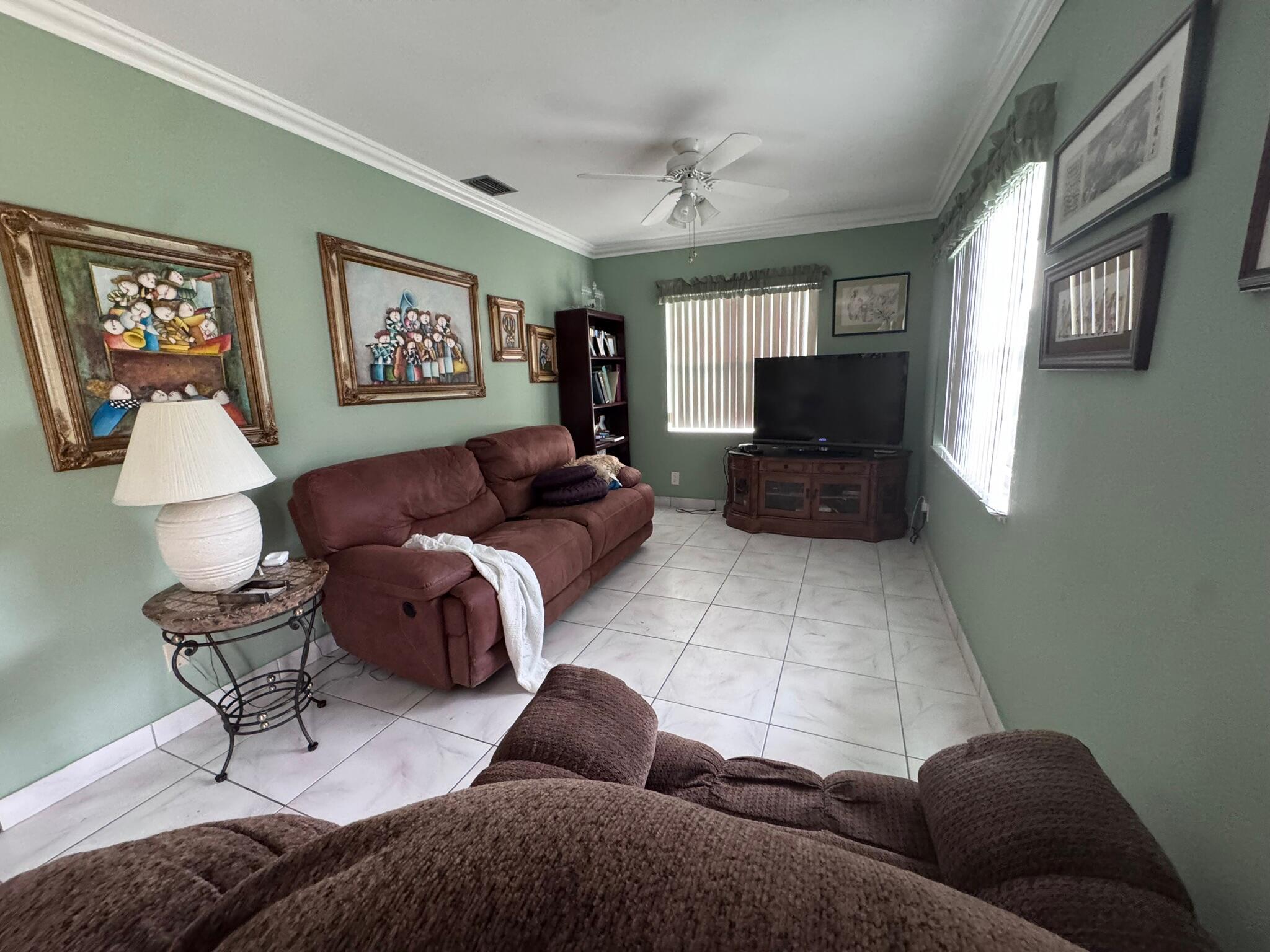 DELRAY VILLAS 2 - Residential