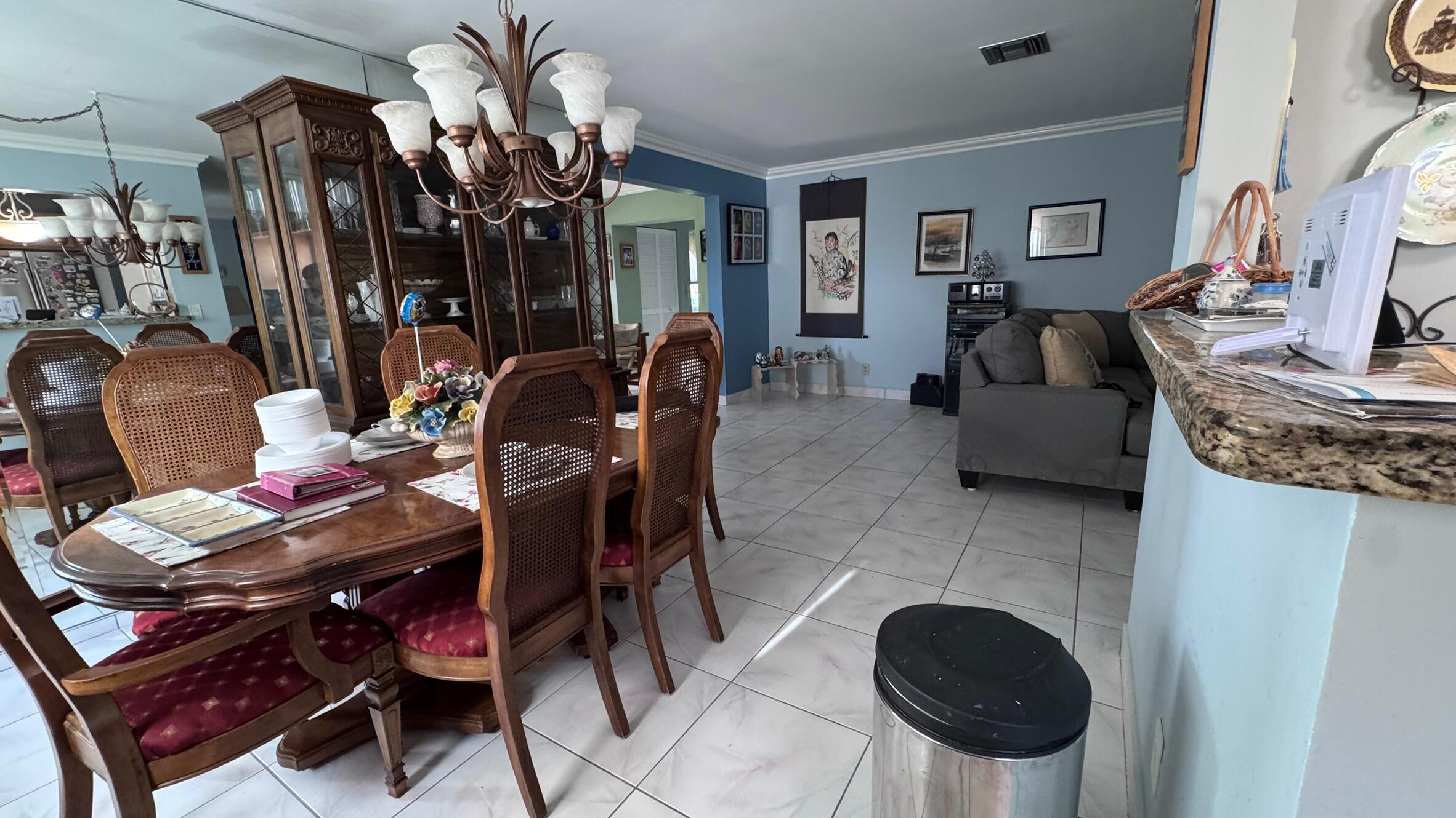 DELRAY VILLAS 2 - Residential