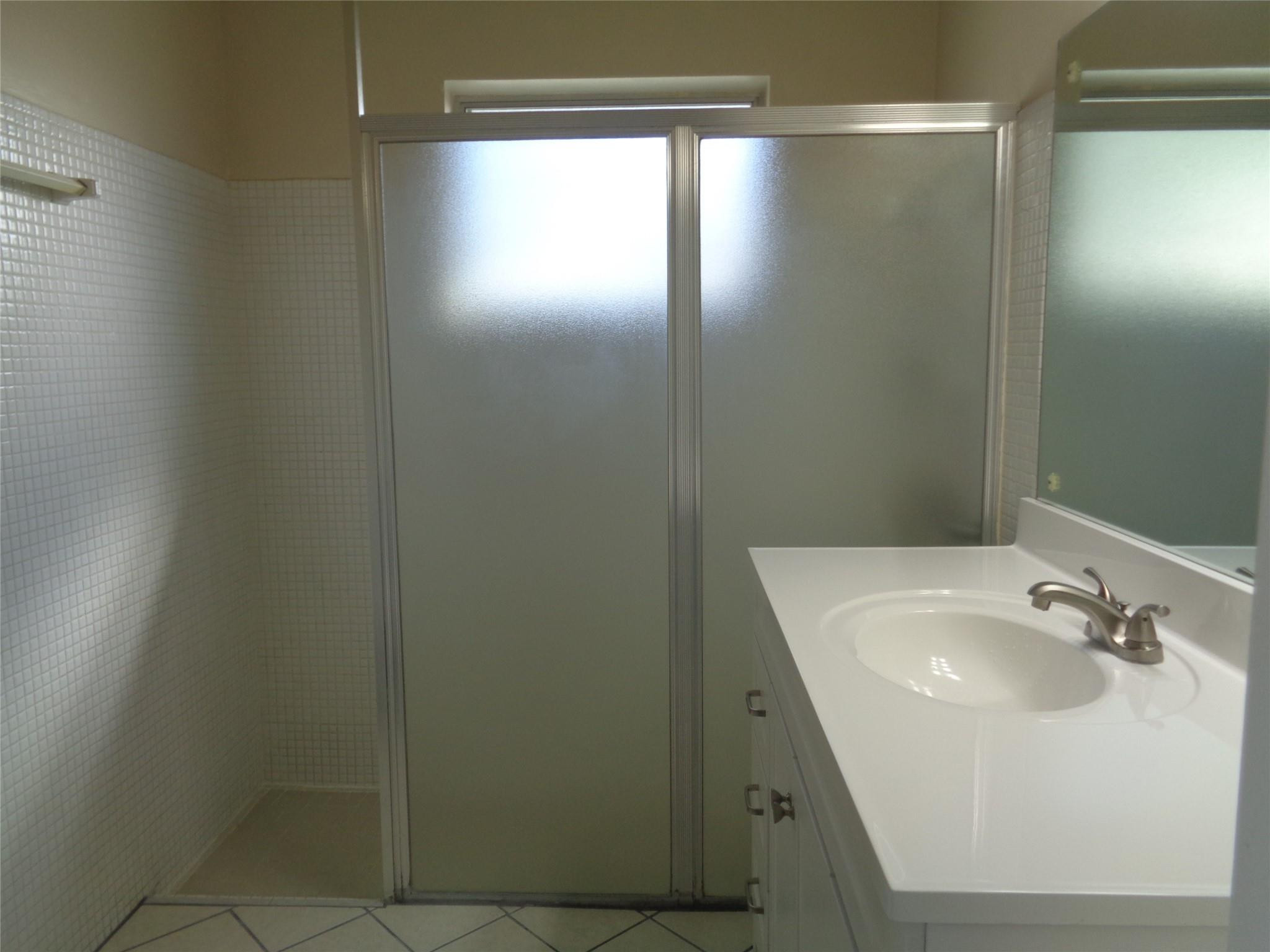 Maurers Highpoint First A - Residential Lease