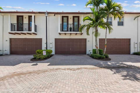Tiny photo for 4618 Monarch Way, Coconut Creek, FL 33073 (MLS # B26087294)