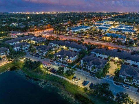 Tiny photo for 4618 Monarch Way, Coconut Creek, FL 33073 (MLS # B26087294)
