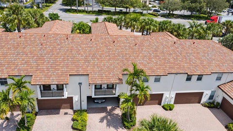 Tiny photo for 4618 Monarch Way, Coconut Creek, FL 33073 (MLS # B26087294)