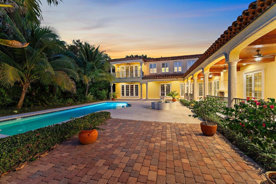 TWIN RIVERS - Residential