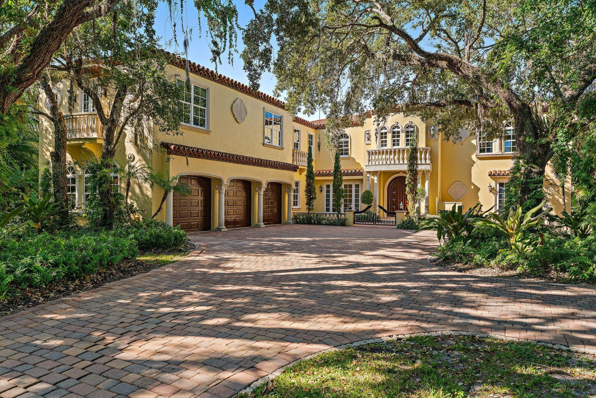 TWIN RIVERS - Residential