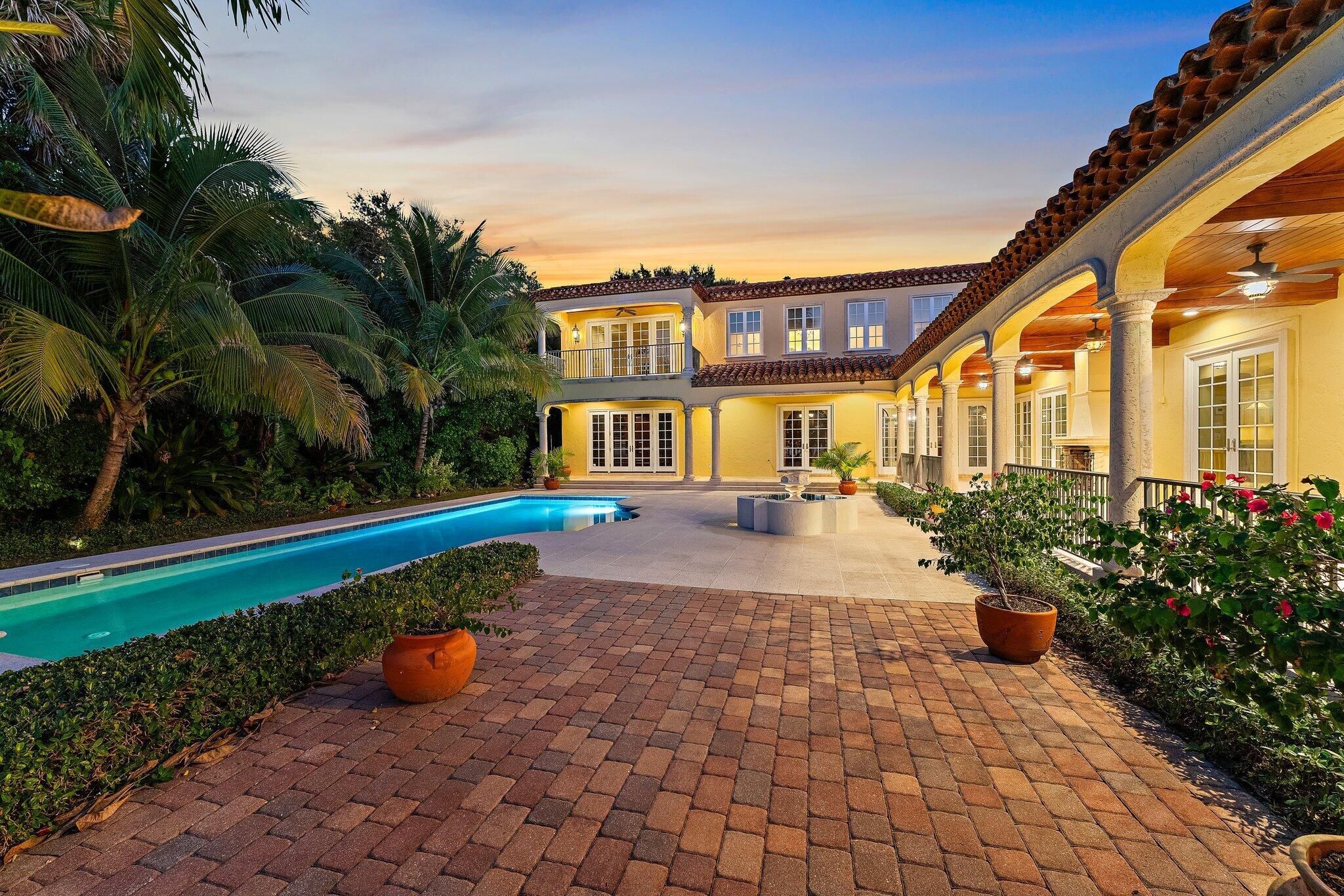 TWIN RIVERS - Residential