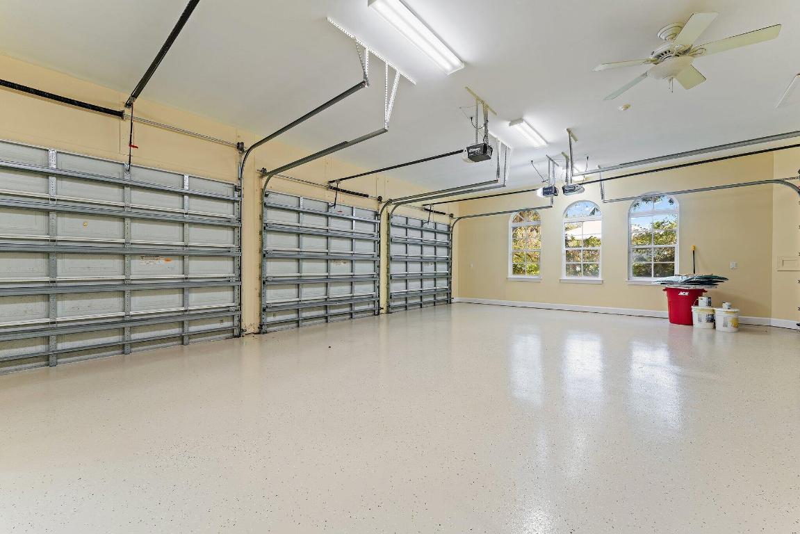 TWIN RIVERS - Residential