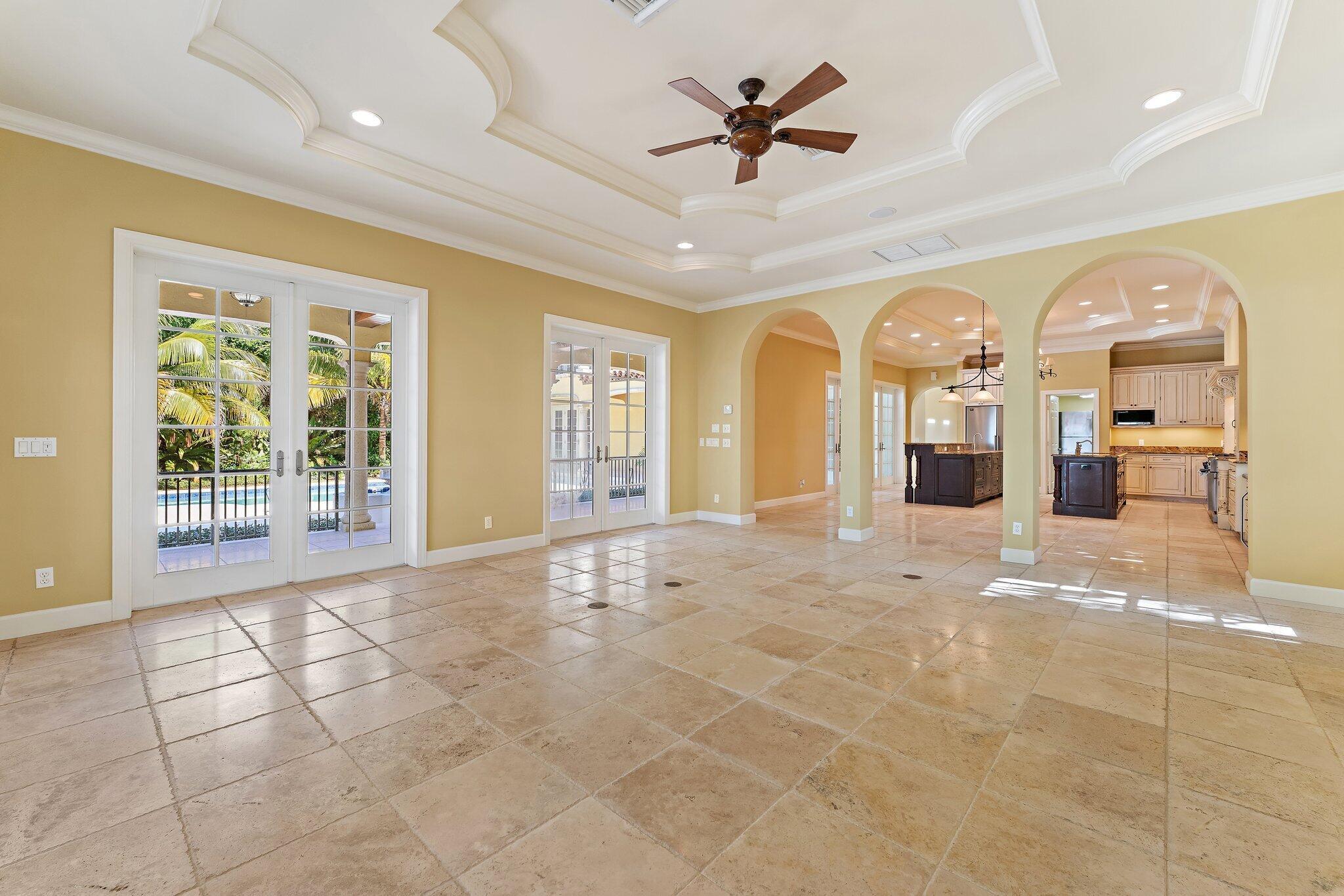 TWIN RIVERS - Residential