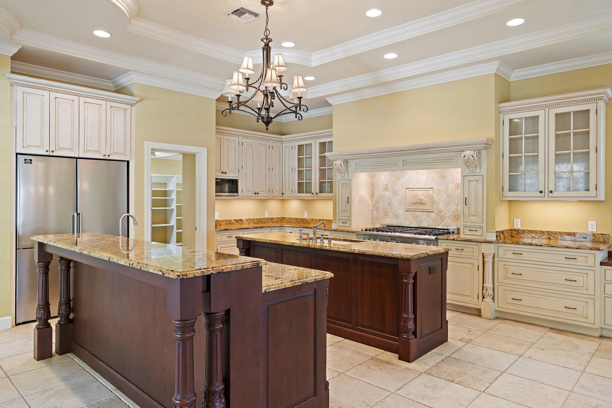 TWIN RIVERS - Residential