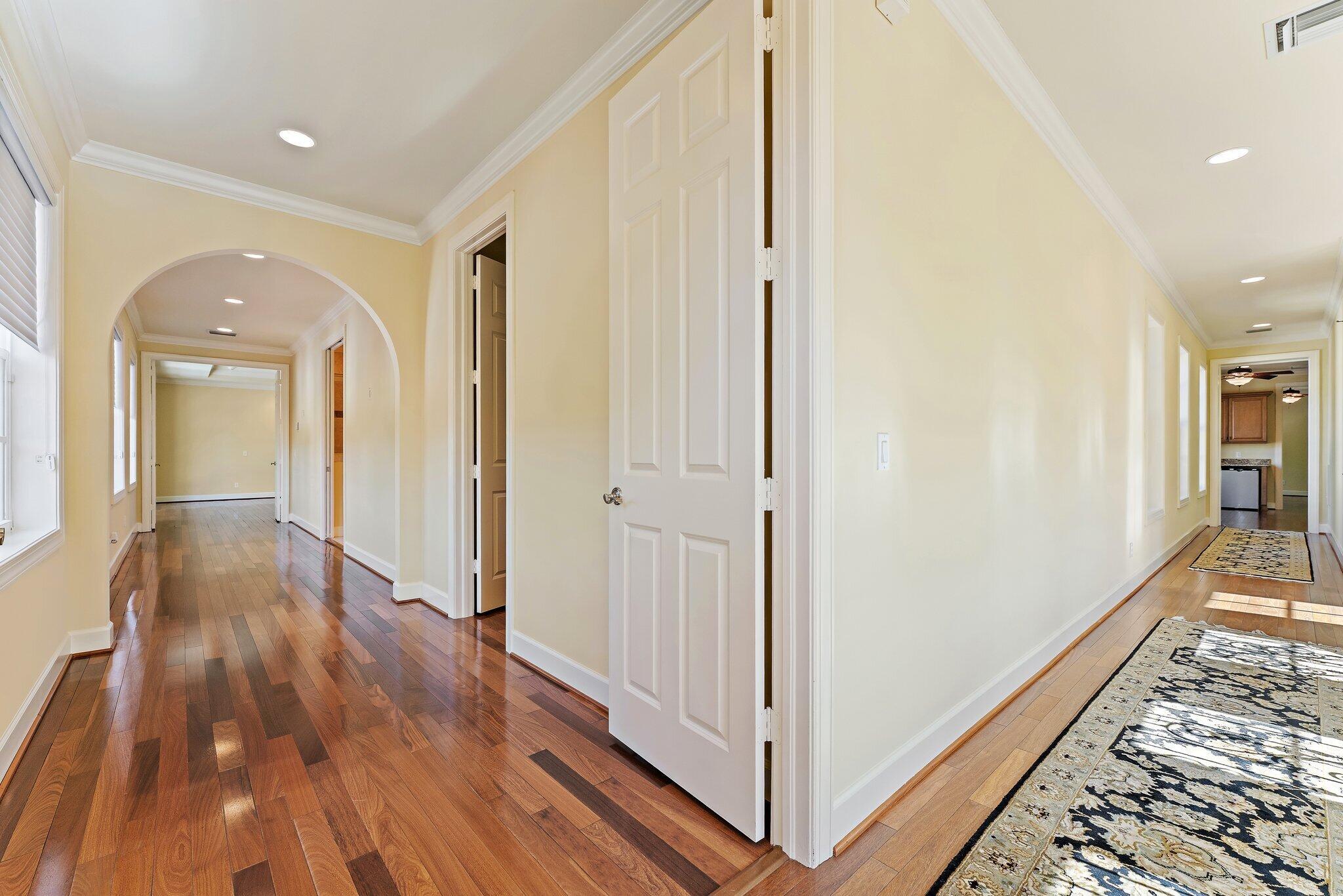 TWIN RIVERS - Residential