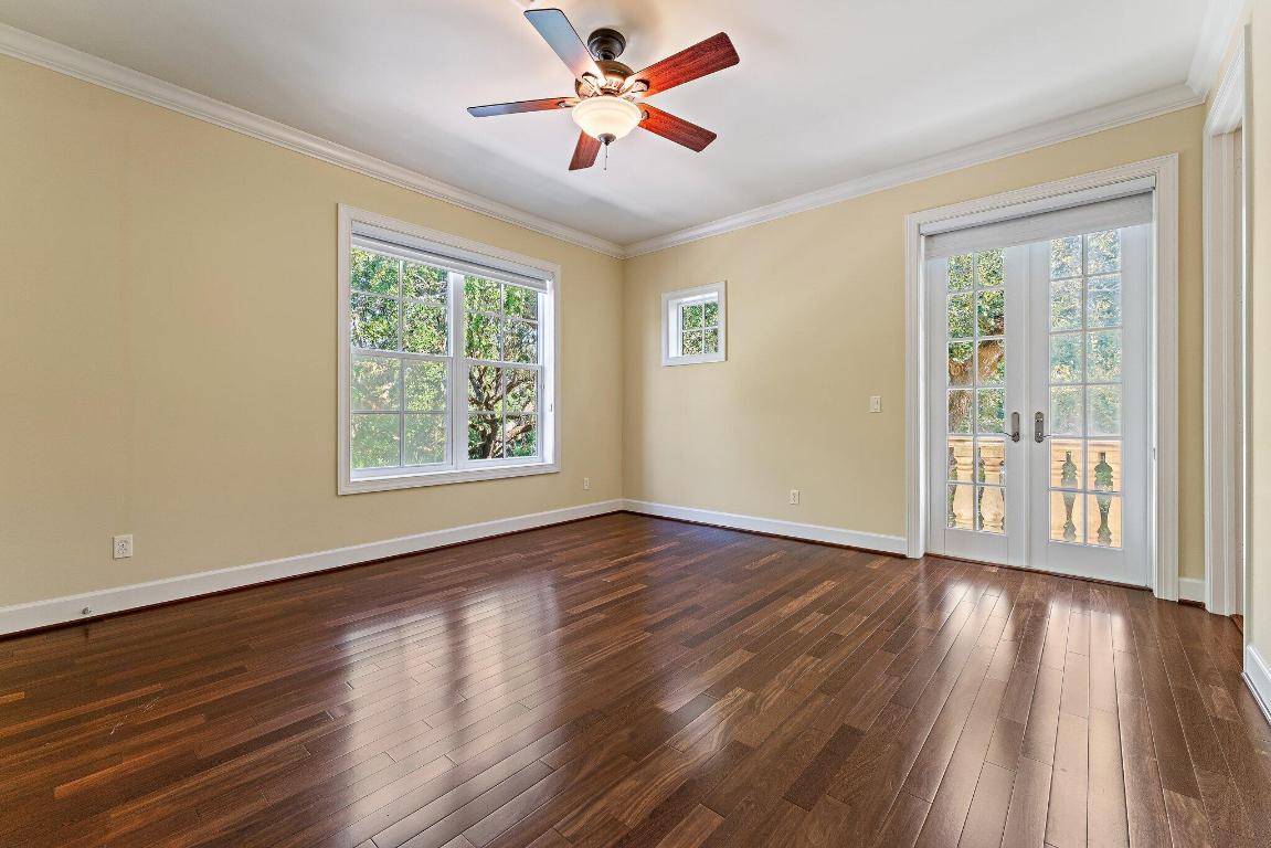 TWIN RIVERS - Residential