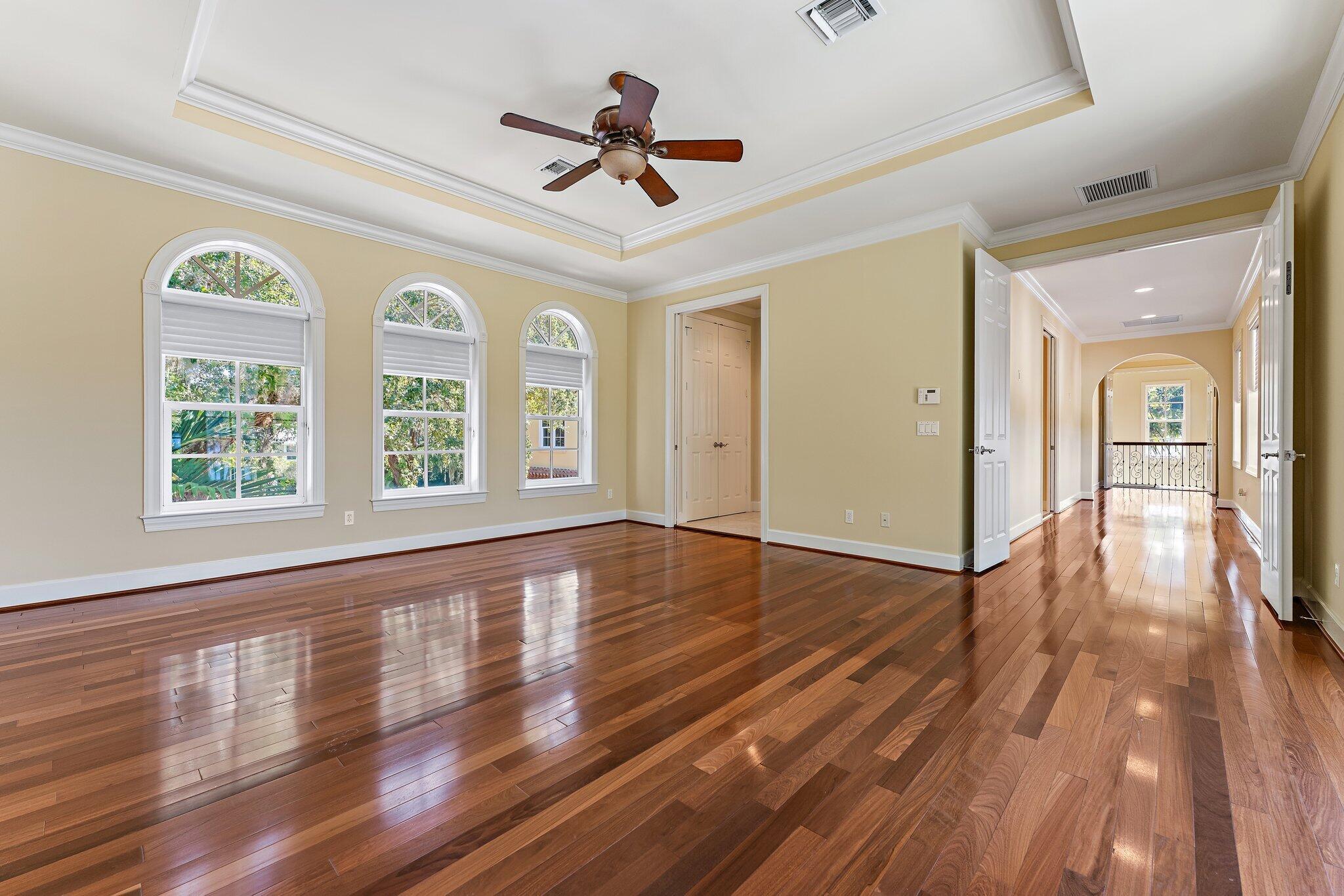 TWIN RIVERS - Residential