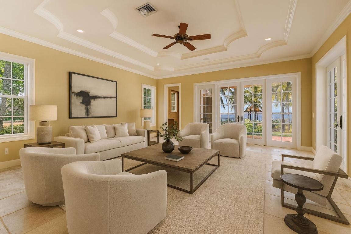 TWIN RIVERS - Residential