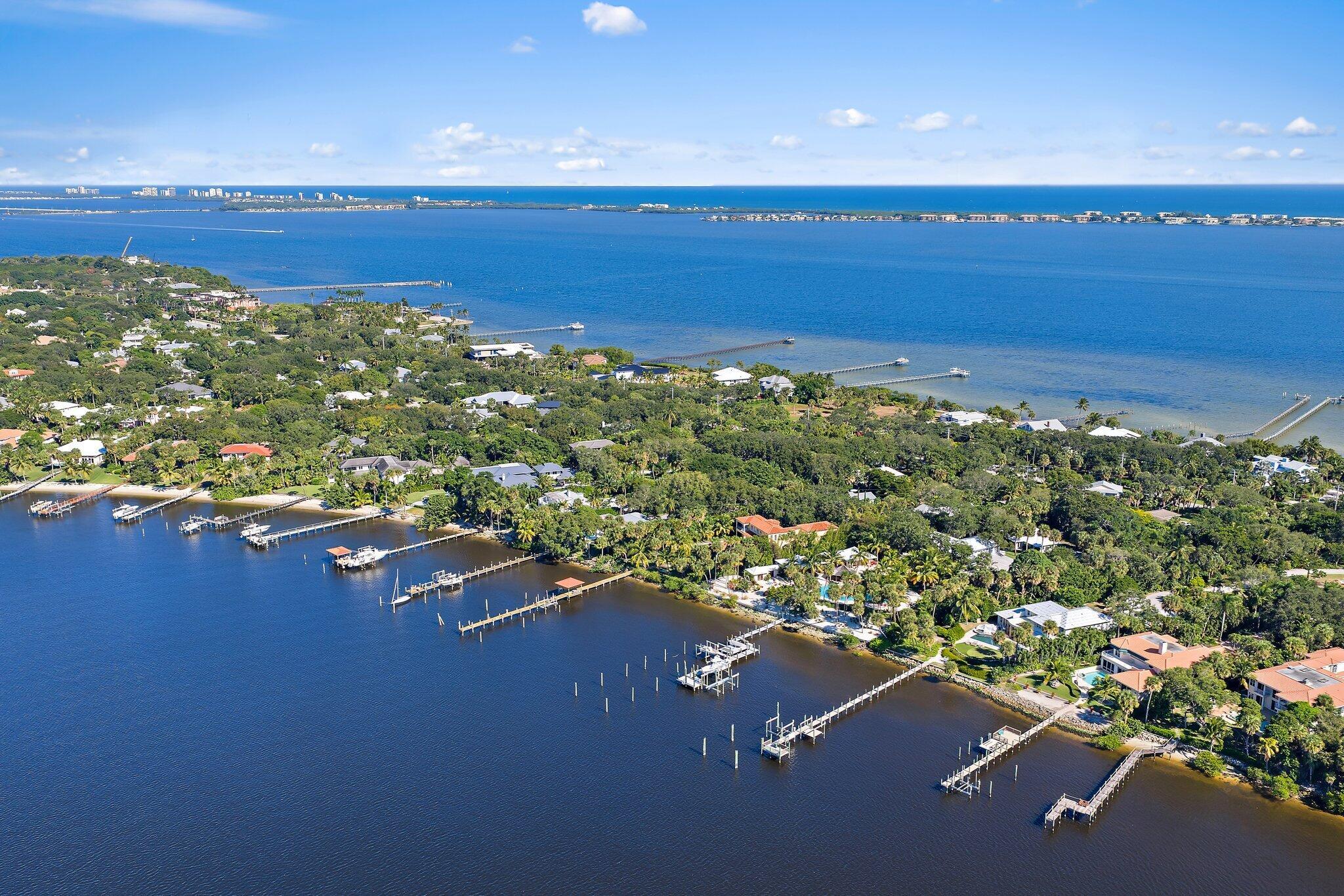 TWIN RIVERS - Residential