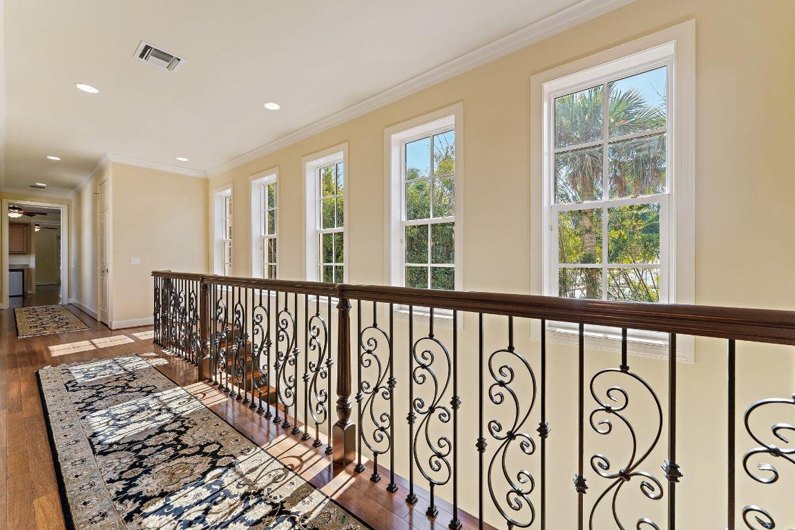 TWIN RIVERS - Residential