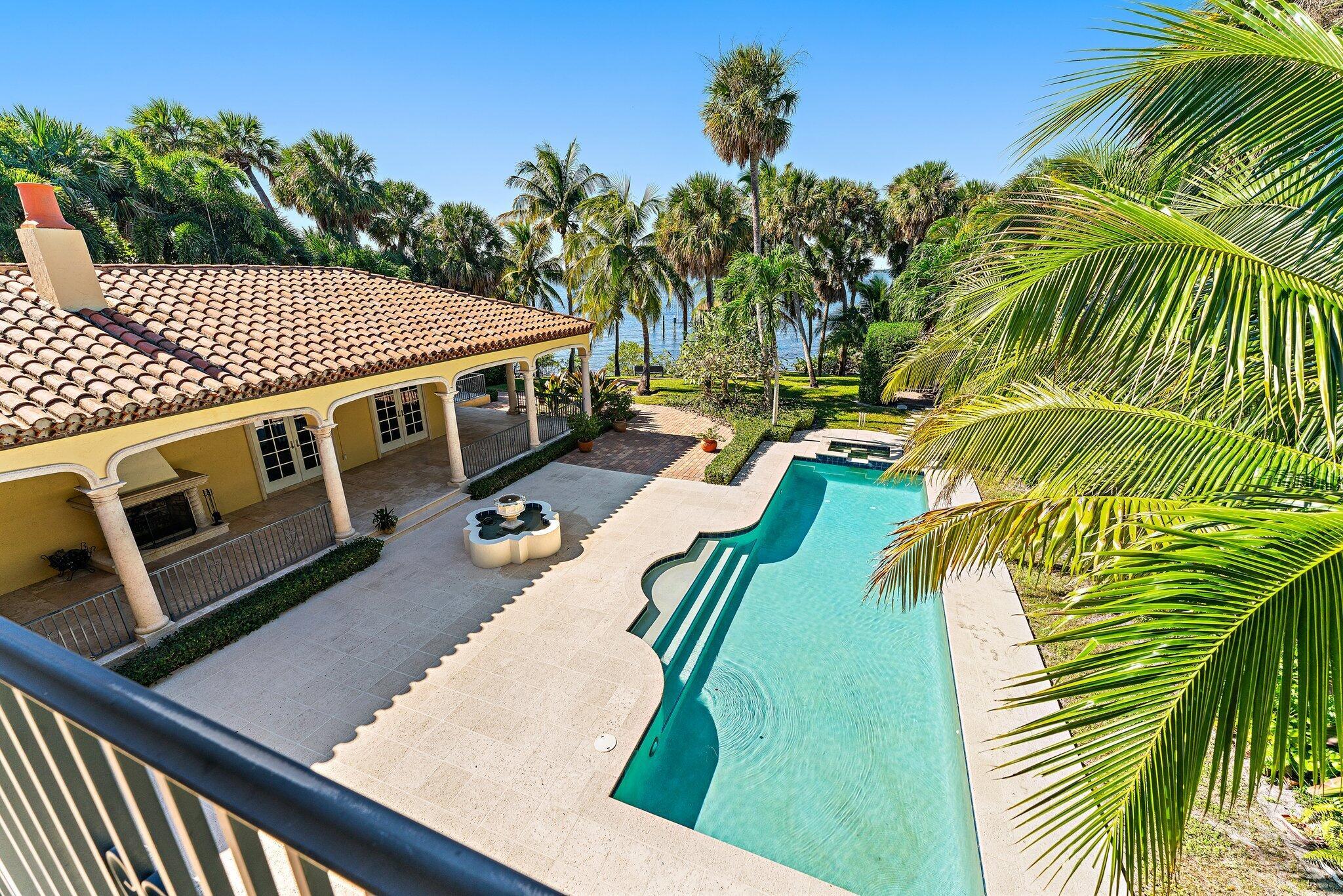 TWIN RIVERS - Residential