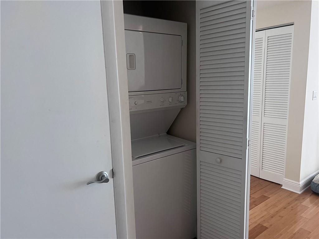 DOWNTOWN DADELAND CONDO NO 3 - Residential Lease