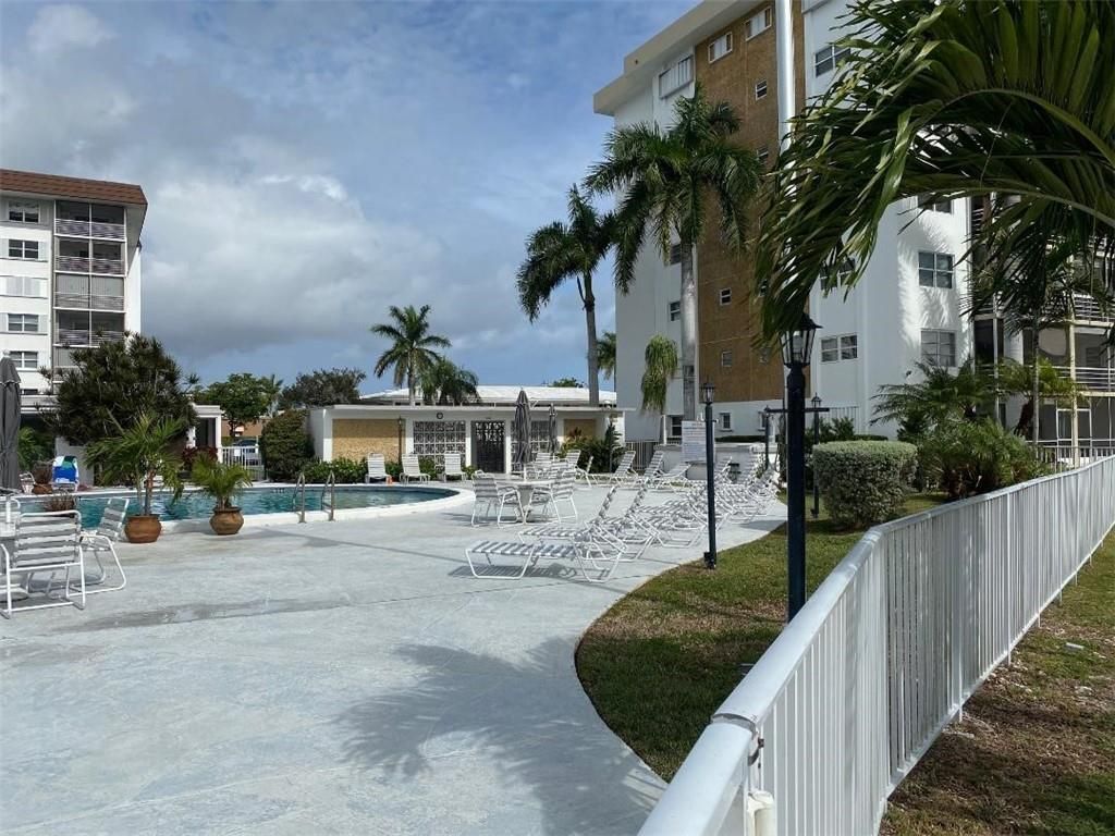 Photo of 3040 NE 16th Avenue #313, Oakland Park, FL 33334 (MLS # B26009625)