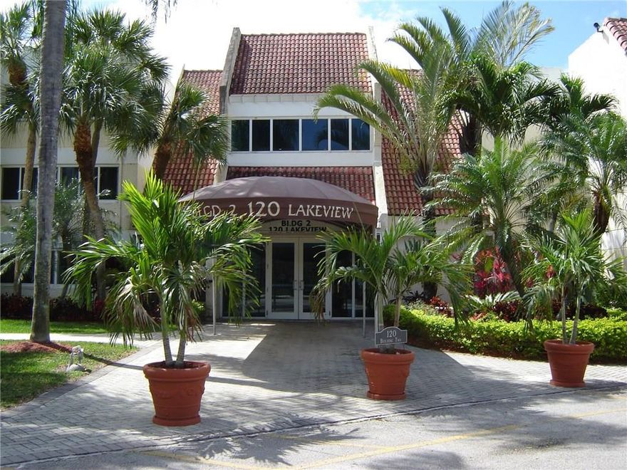 VERY NICE UNIT 1 BED. 1 BATH UNFURNISHED, VERY GOOD CONDITION, HAS BEEN REMODELED.  BLDG. WAS REMODELED TOO.  IMPACT GLASS IN WINDOWS AND PATIO.  CREDIT REPORT PLS.