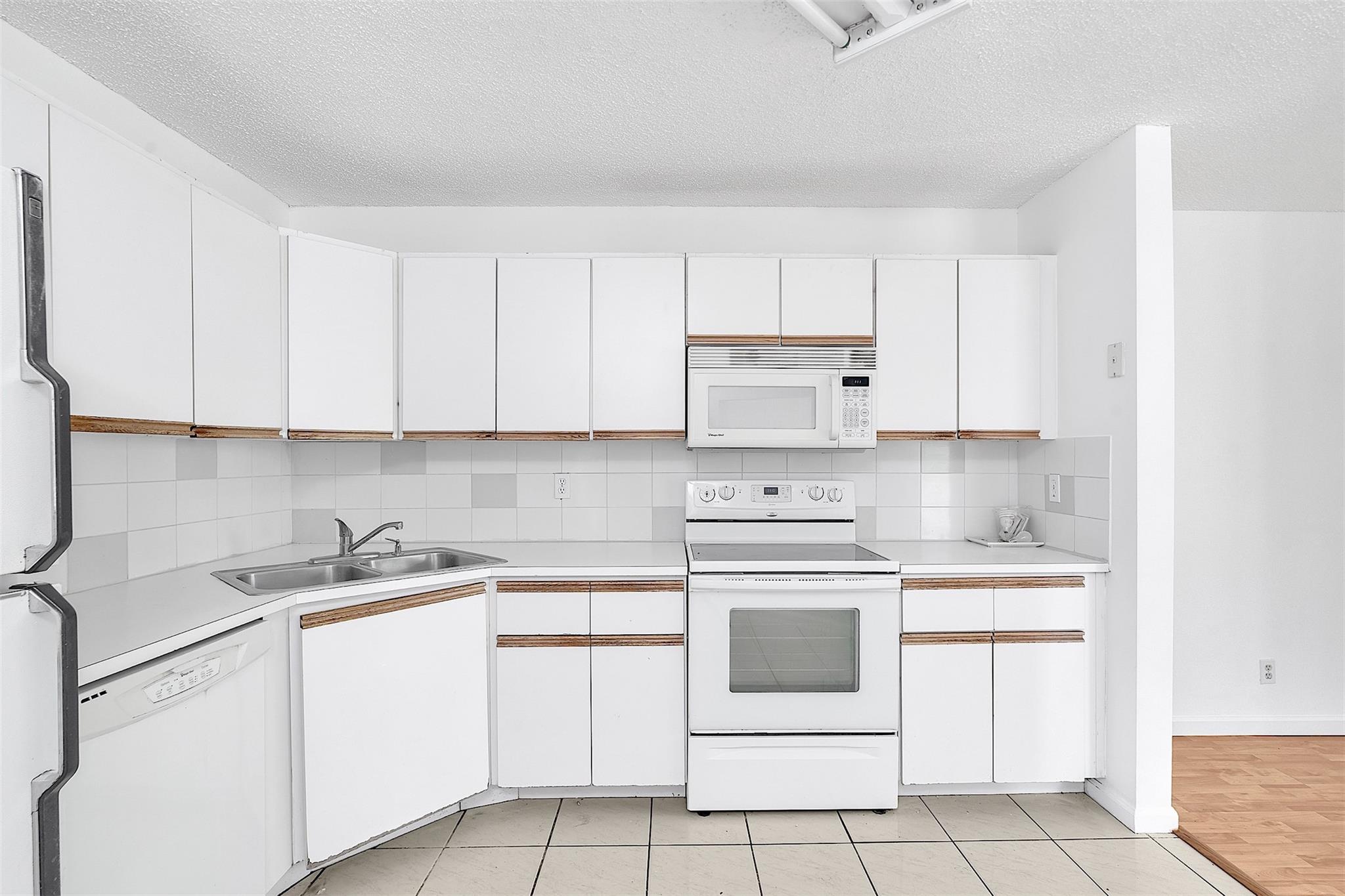 Coral Sun Condominium - Residential