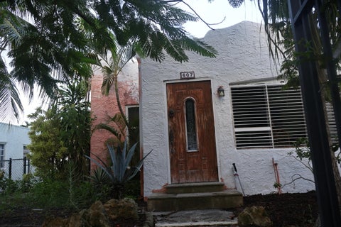 Tiny photo for 607 EL VEDADO, West Palm Beach, FL 33405 (MLS # B26090731)