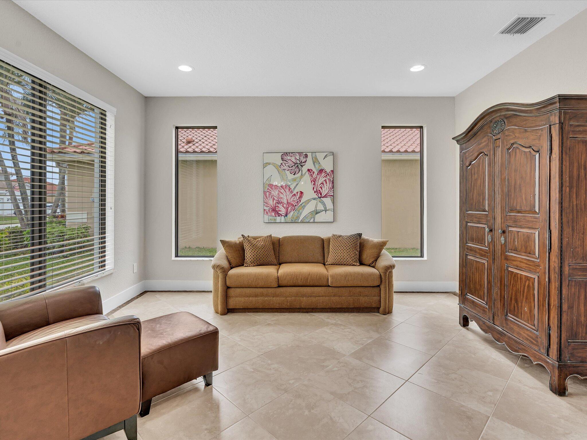 BOCA WINDS PAR E - Residential